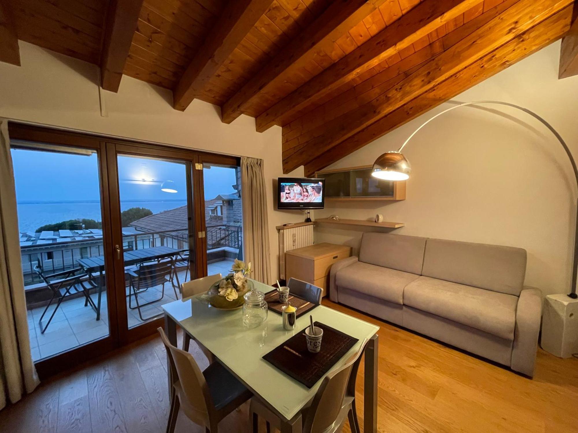 Villa Maria Apartments Moniga del Garda Luaran gambar